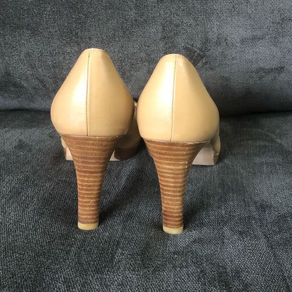 Stuart Weitzman Size 11 Nude Leather Platform Peek-a-Boo Shoes - Picture 4 of 5